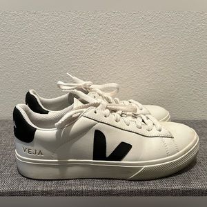 Veja sneakers size 8